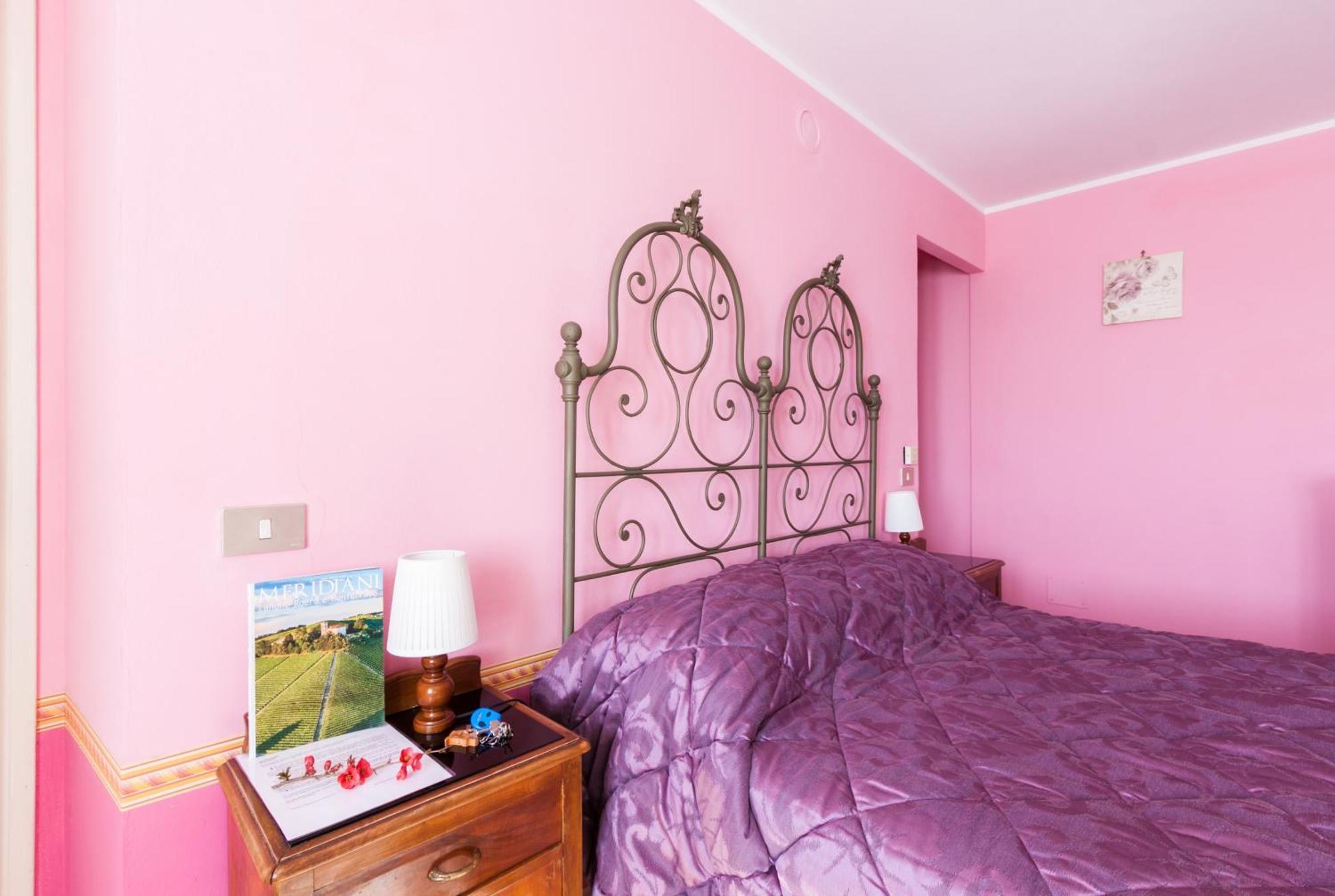 Bed And Breakfast Val D'Oche Castel Boglione Exterior photo